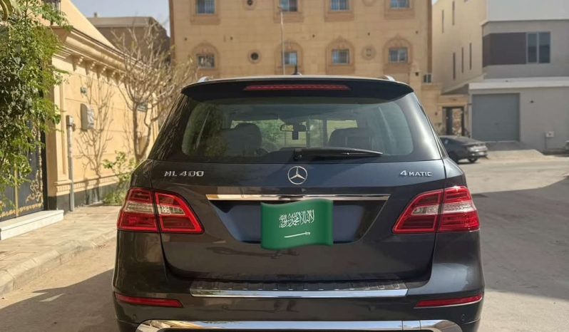 
								مرسيدس Ml400 موديل 2015 المكان الرياض full									