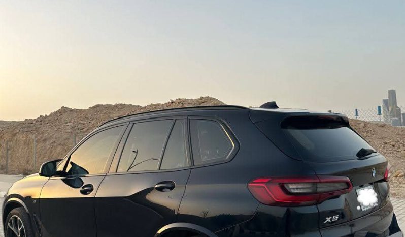 
								بي ام دبليو موديل BMW X5 موديل 2019 المكان full									