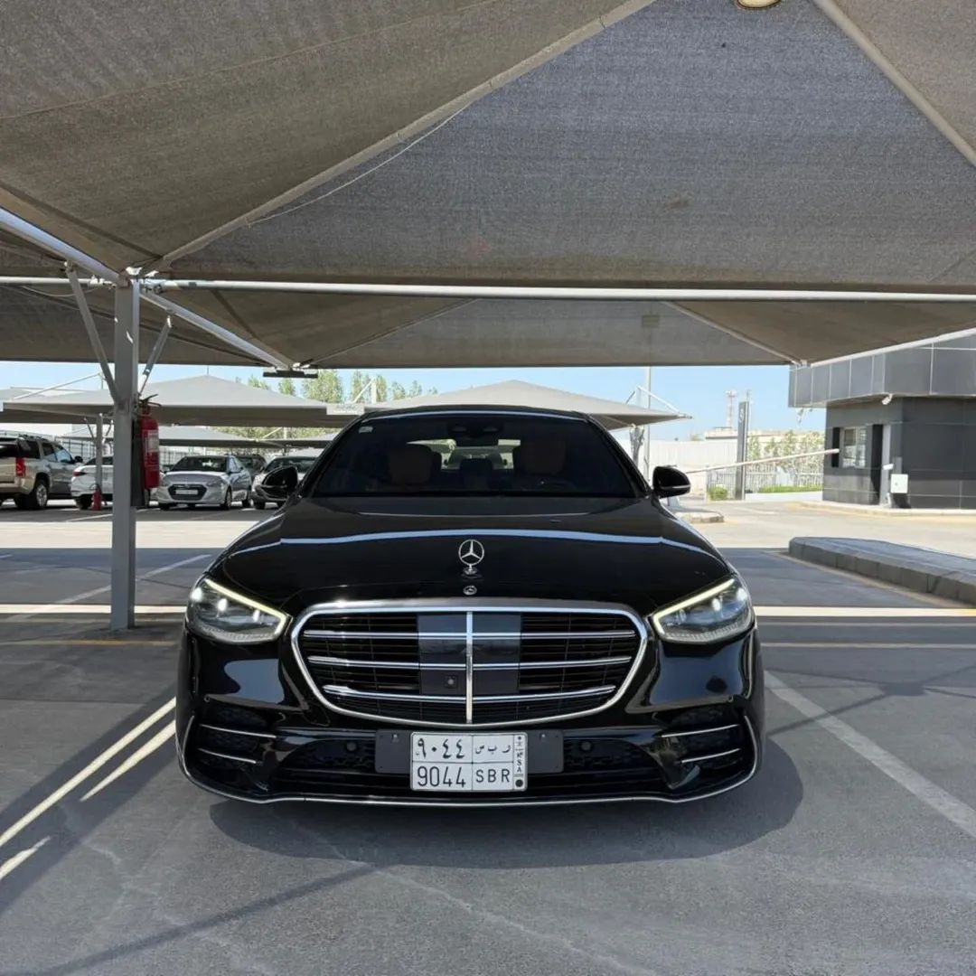 مرسيدس s450 موديل 2022 المكان الخبر