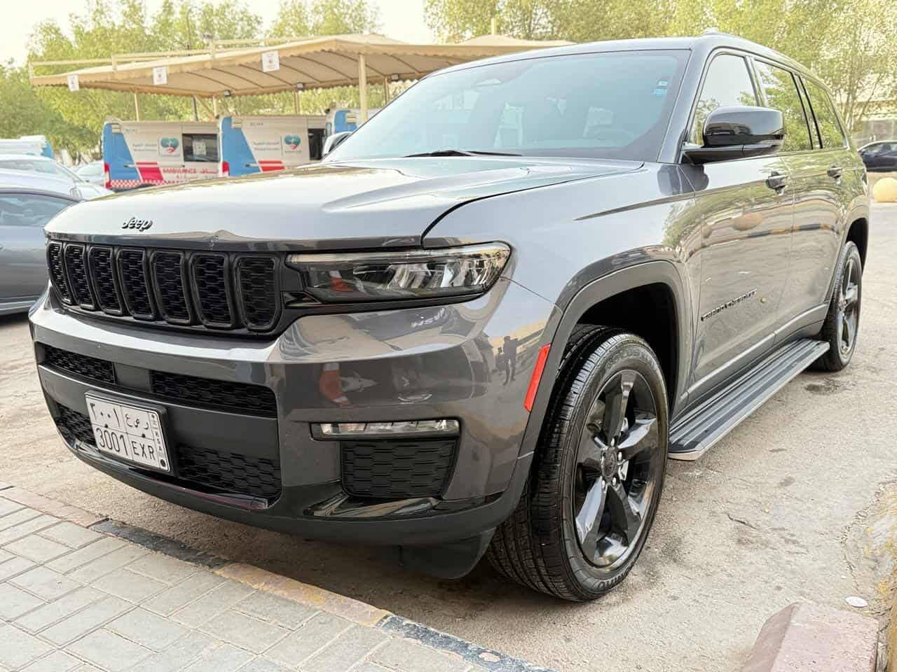 Jeep Grand Cherokee Altitude موديل 2023 المكان الرياض