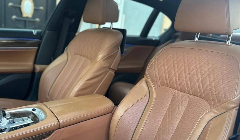 
								حراج|للبيع بالرياض بي ام 740li full									