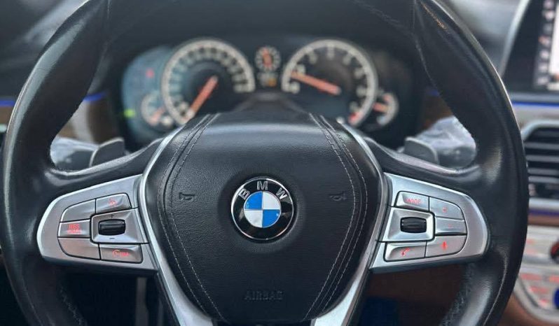 
								حراج|للبيع بالرياض بي ام 740li full									