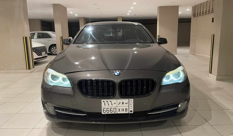 بي ام دبليو 530i