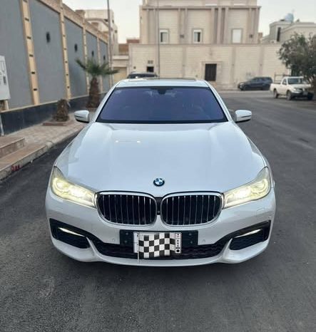 بي ام 740li
