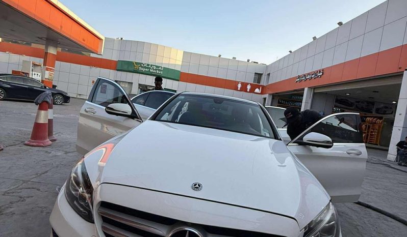 مرسيدس C200