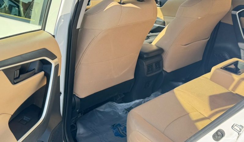 
								حراج الرياض تويوتا RAV 4 full									