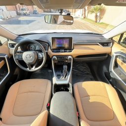 
										حراج الرياض تويوتا RAV 4 full									