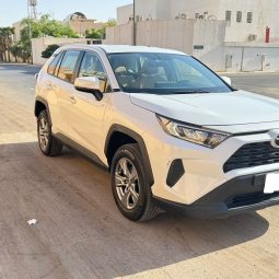 
										حراج الرياض تويوتا RAV 4 full									