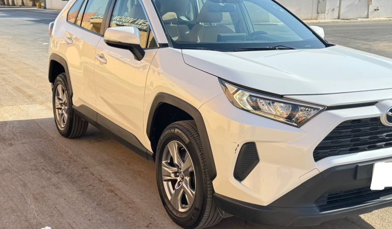
								حراج الرياض تويوتا RAV 4 full									