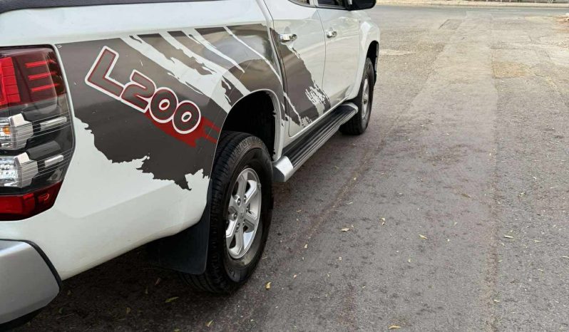 
								حراج جدة ميتسوبيشي لانسر l200 full									