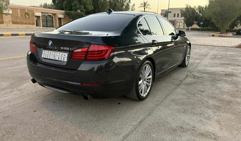 
								حراج الرياض Bmw 535i V6 full									