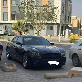 حراج الرياض دودج تشارجر 2011