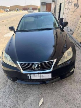 حراج الرياض لكزس IS 300