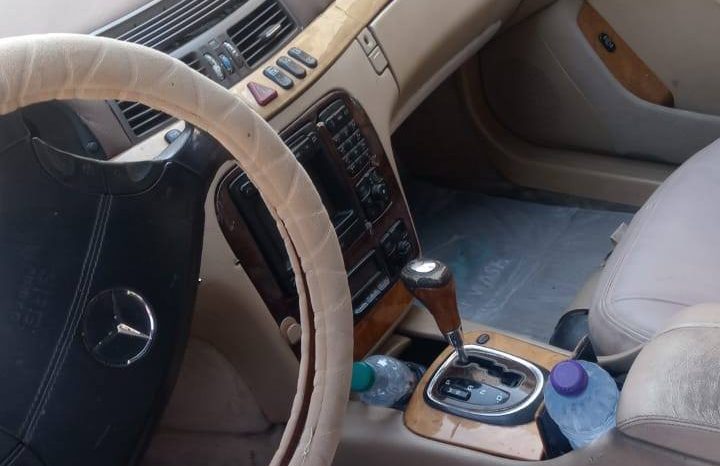 
								حراج الرياض Mercedes 2001 full									
