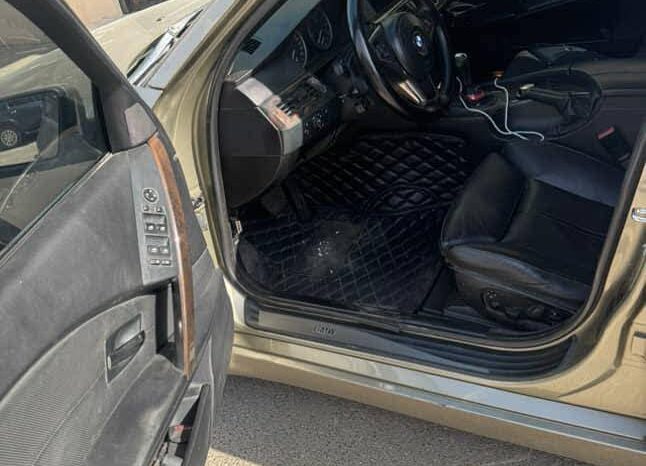
								حراج الرياض Bmw 545i E60 full									