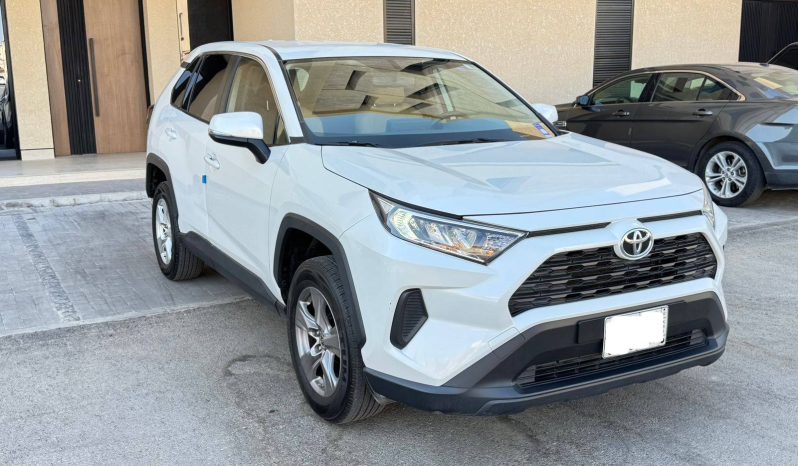
								حراج الرياض تويوتا RAV4 full									