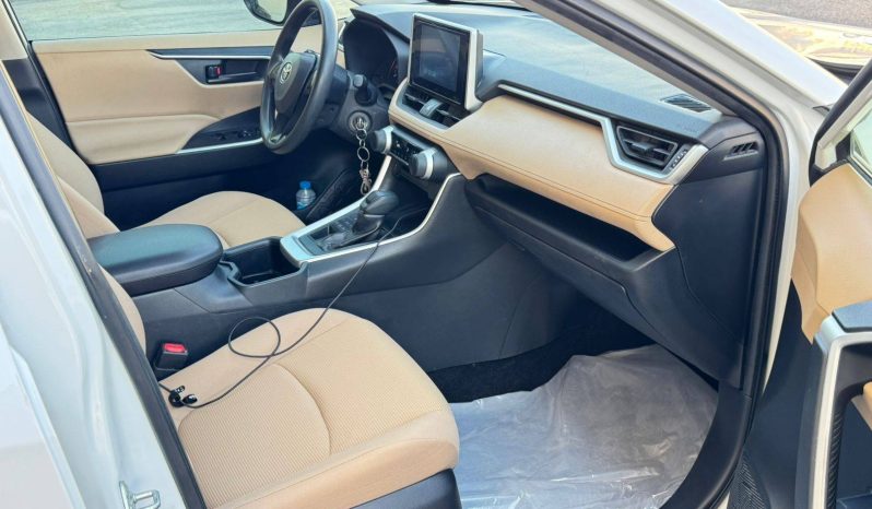 
								حراج الرياض تويوتا RAV4 full									