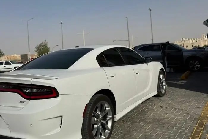 
								حراج للبيع دودج تشارجر 2021 full									