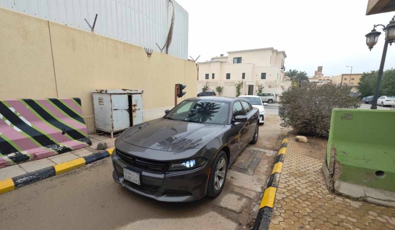 
								حراج الرياض دودج تشارجر 2021 full									