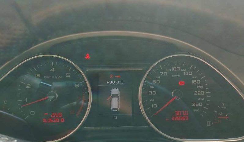 
								حراج جدة أودي Q7 full									