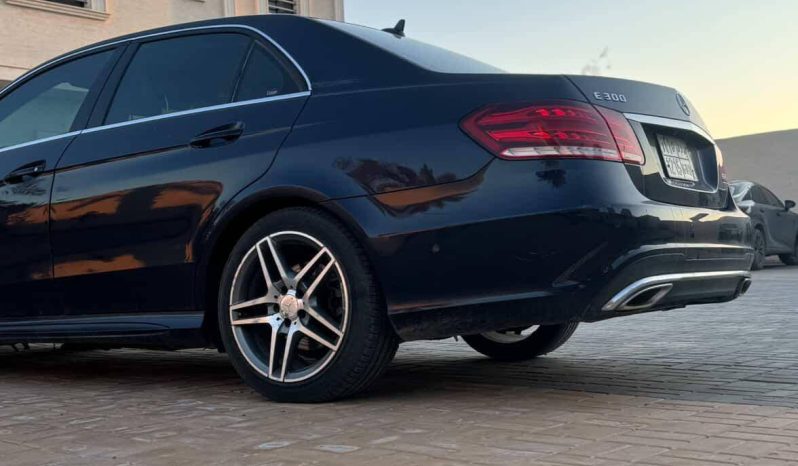 
								حراج الرياض مرسيدس‬⁩ E300 full									