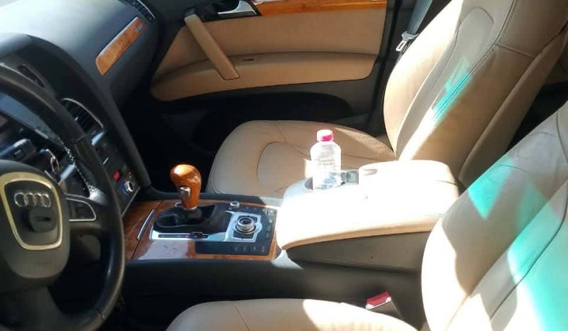 
								حراج جدة أودي Q7 full									
