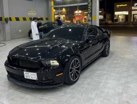 حراج للبيع دودج موستنج 2013