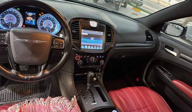
								حراج الرياض كريزلر S300 full									