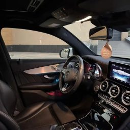 
										حراج الرياض مرسيدس GLC 300 4MATIC full									