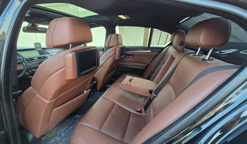 
								حراج الرياض بي ام دبليو 535I full									