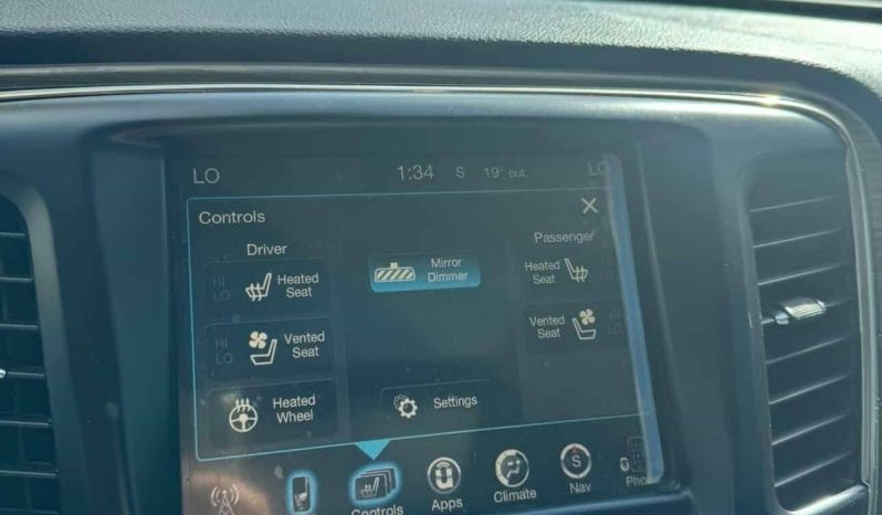 
								حراج الرياض كرايسلر c200 full									