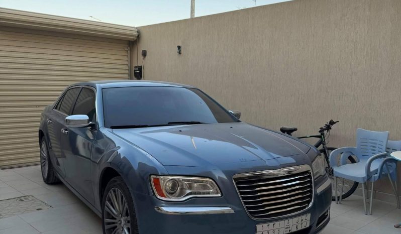 
								حراج للبيع كرايزلر C300 full									