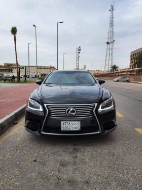حراج الدمام لكزس LS600HL