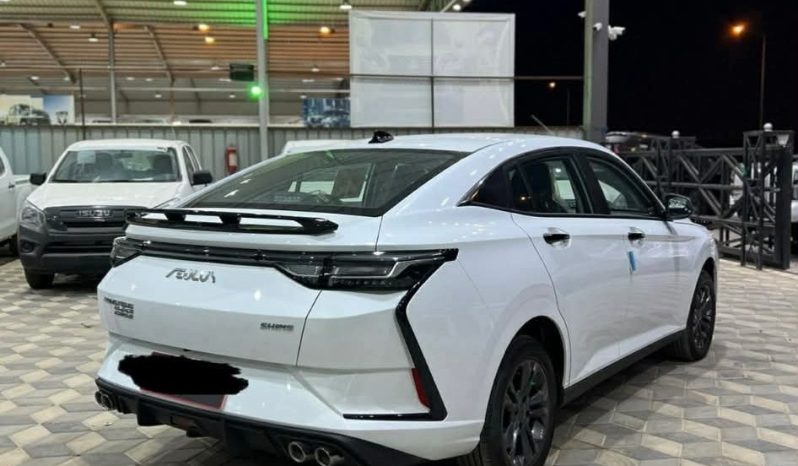
								حراج الرياض دونج فينج شاين E1 full									