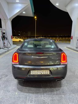 
										حراج الرياض كرايزلر C300 full									