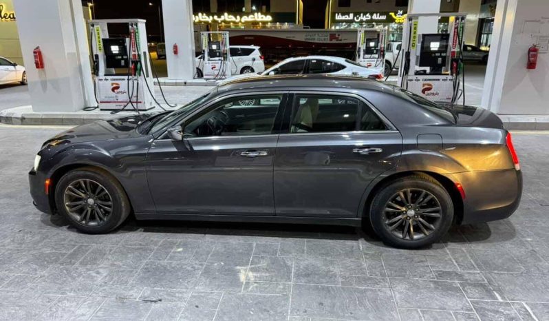 
								حراج الرياض كرايزلر C300 full									