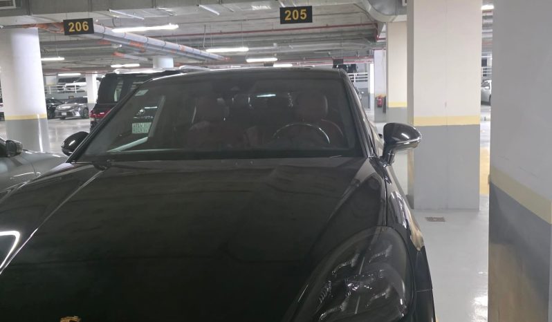 
								حراج الرياض Porsche Cayenne 2023 full									