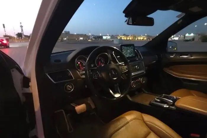 
								حراج الرياض مرسيدس GLS 500 full									
