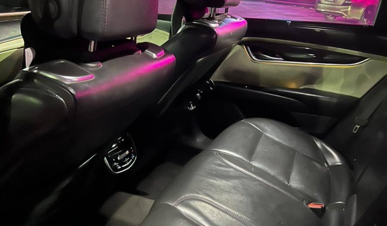 
								حراج للبيع سيارة كاديلاك XTS 4 full									