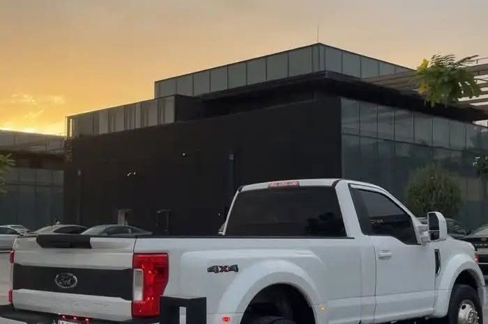 
								حراج الرياض فورد f-350 full									
