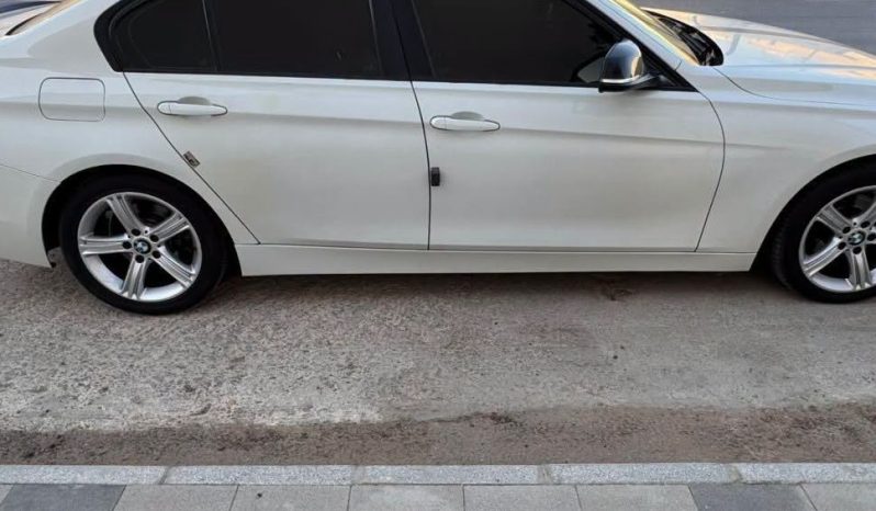 
								حراج الرياض بي إم دبليو 320i full									