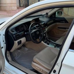 
										حراج الرياض هوندا اكورد v6 full									