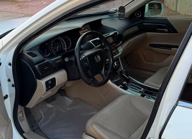 
								حراج الرياض هوندا اكورد v6 full									