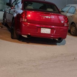 
										حراج الرياض كرايسلر فئة S300 full									