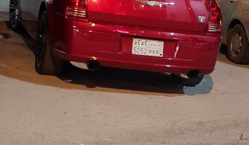 
								حراج الرياض كرايسلر فئة S300 full									