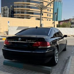 
										حراج الرياض بي إم دبليو 740i full									
