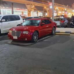 
										حراج الرياض كرايسلر فئة S300 full									