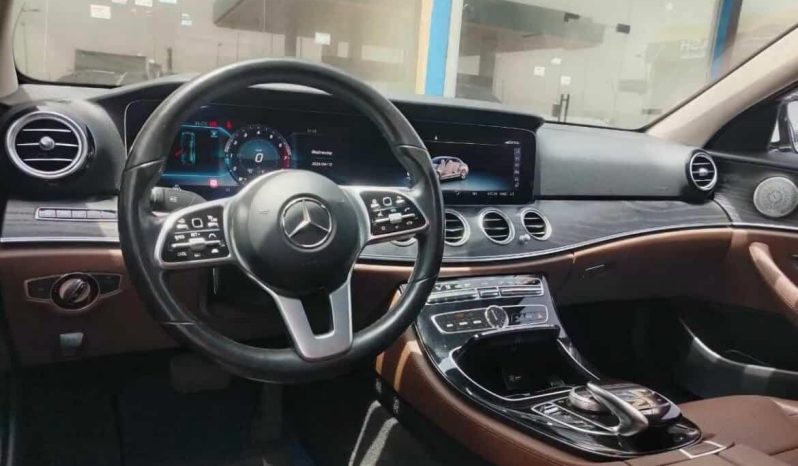 
								حراج للبيع مرسيدس E300 full									