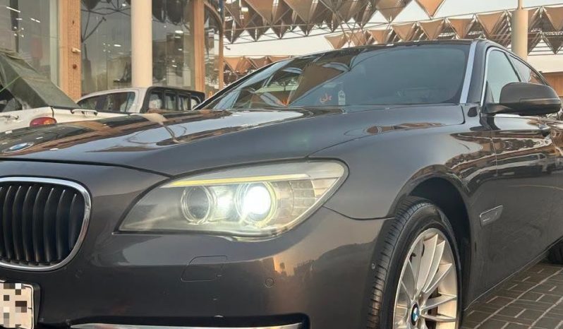 
								حراج جدة بي ام دبليو 730li full									