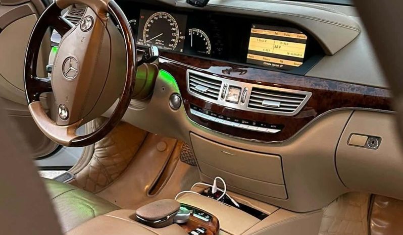 
								حراج للبيع مرسيدس E350 full									